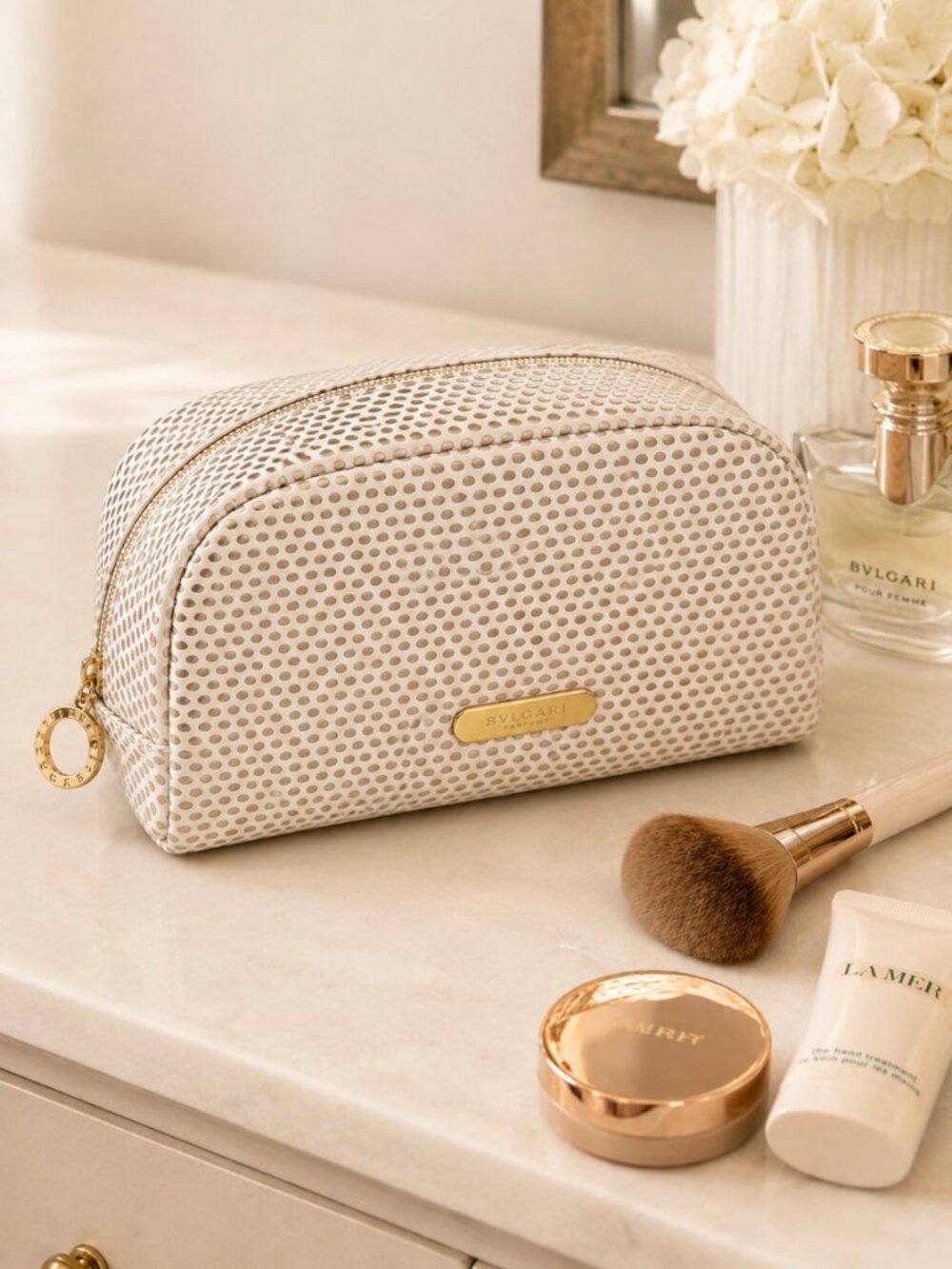 Bvlgari Parfums Metallic Honeycomb Cosmetic Bag Gold Tone Vanity Case New - Picture 3 of 9